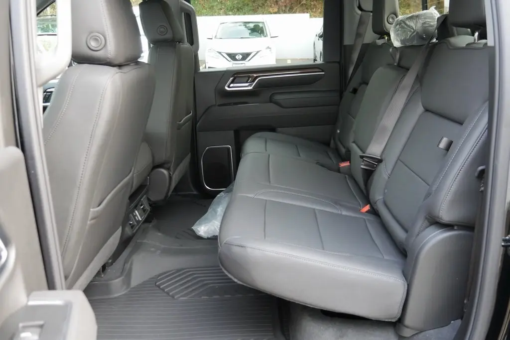 2026 Chevrolet Silverado LT photo 26