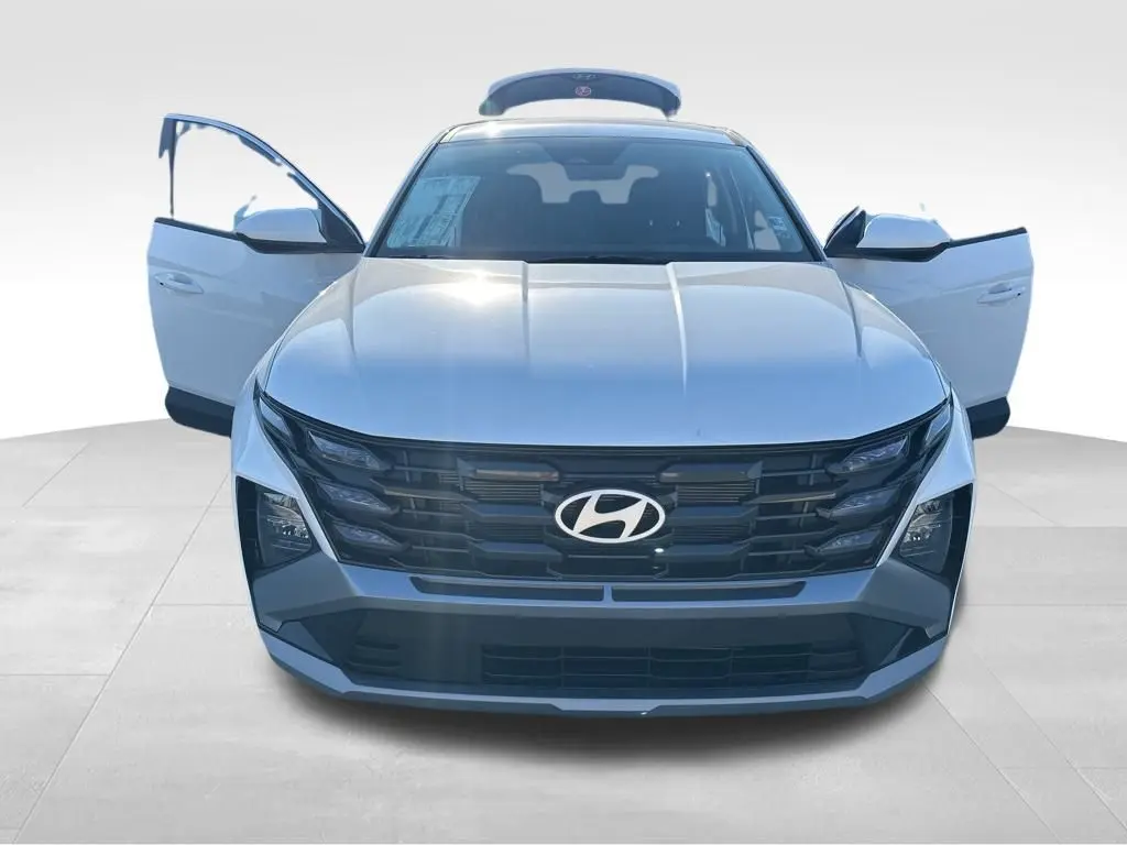 2026 Hyundai Tucson SE photo 13