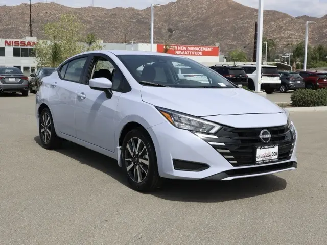 2025 Nissan Versa Sedan SV's photo