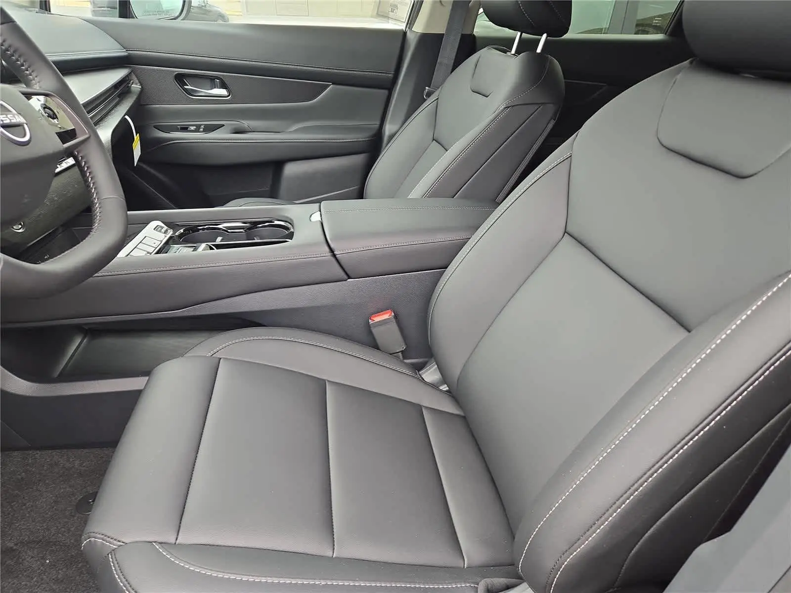 2025 Nissan Murano SV photo 4