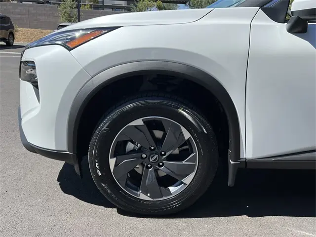 2026 Nissan Rogue SV photo 23