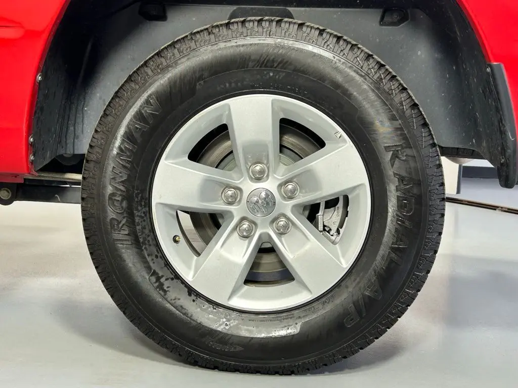 2023 Ram 1500 Classic SLT photo 30