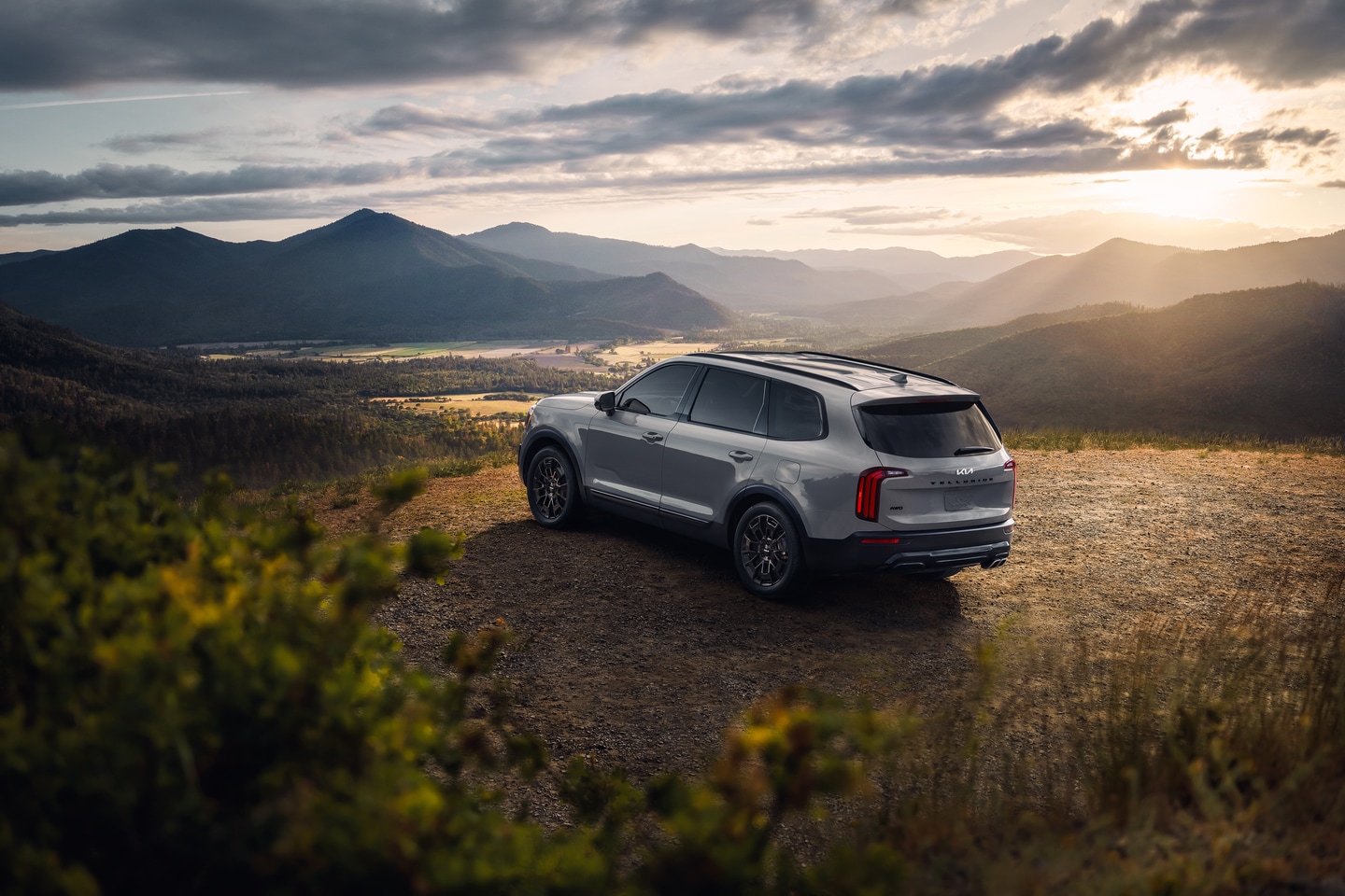 Kia dealership content photo