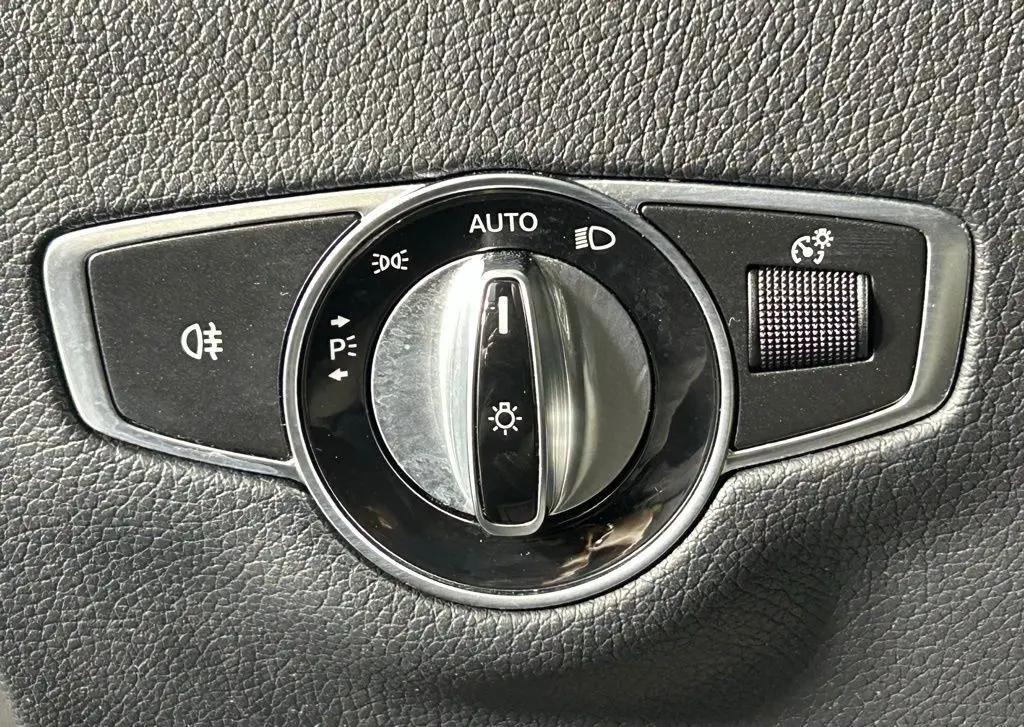 2020 Mercedes Benz E 450 4MATIC photo 31