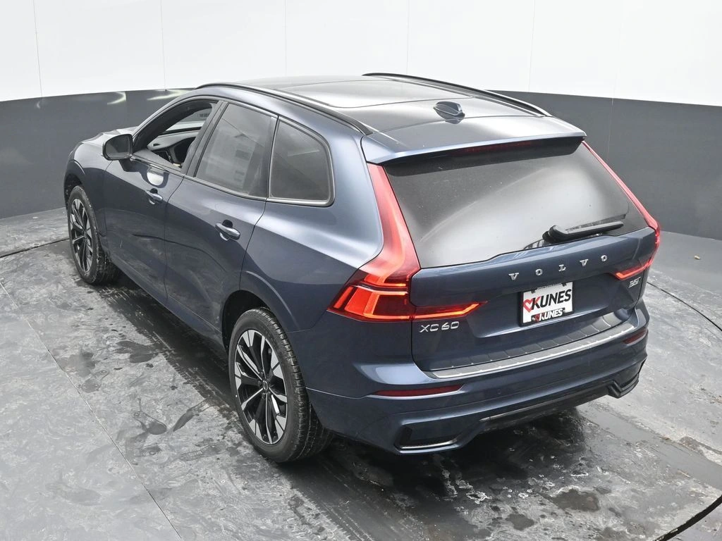 2026 Volvo - image 35