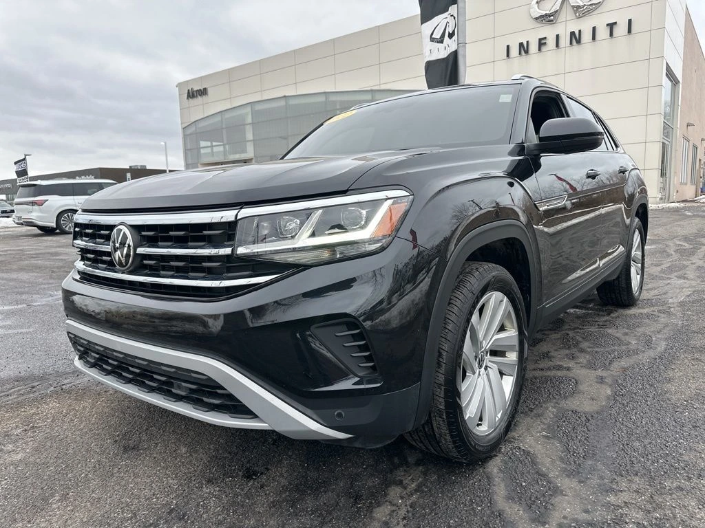 2022 Volkswagen Atlas Cross Sport SE w/Tech