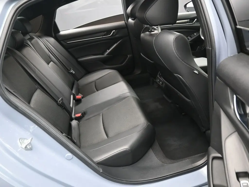 2021 Honda Accord Sport 2.0T photo 30