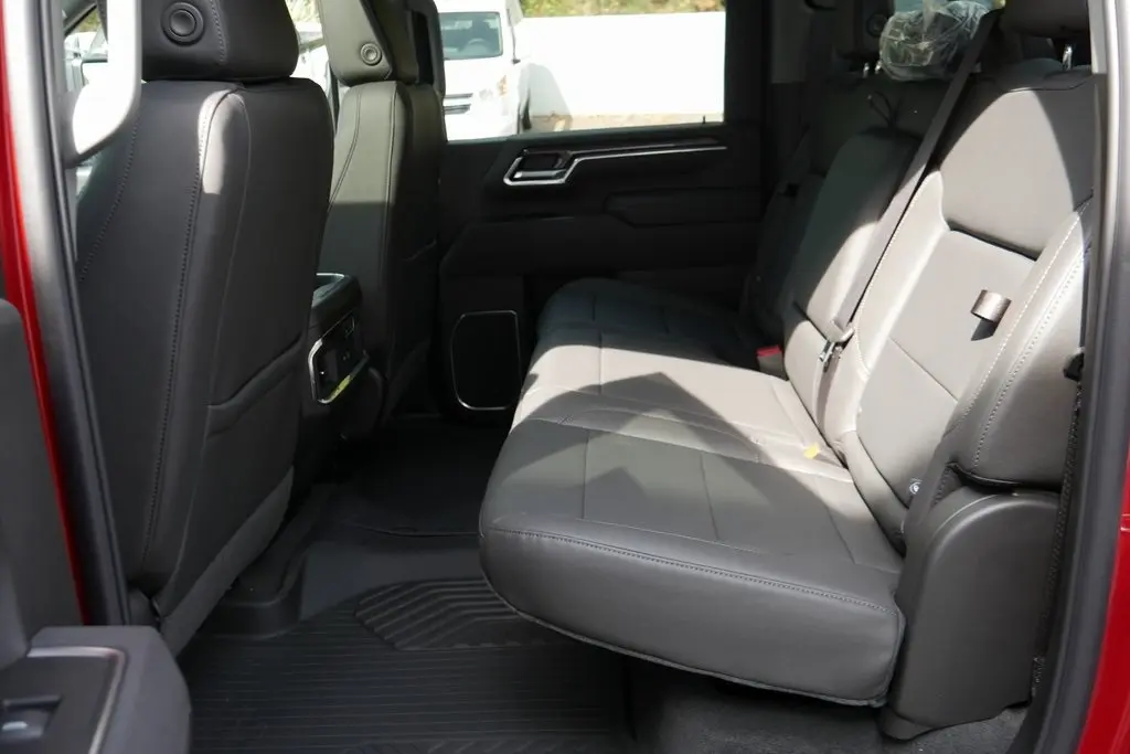 2026 Chevrolet Silverado LTZ photo 26