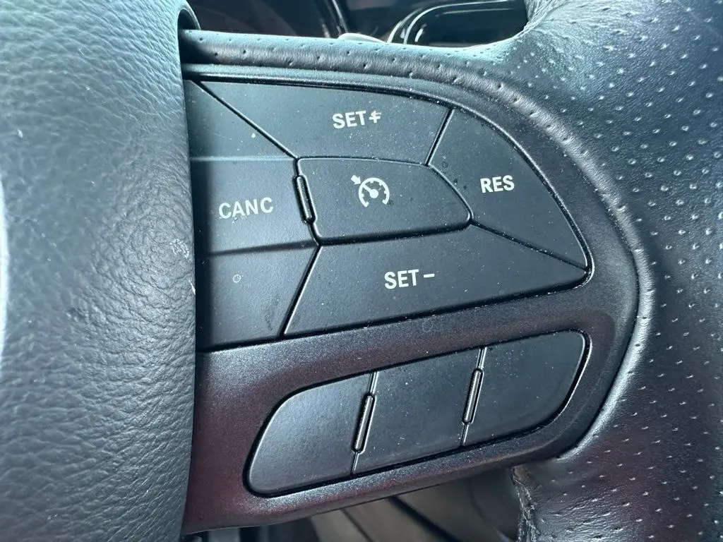 2022 Dodge Durango R/T photo 22