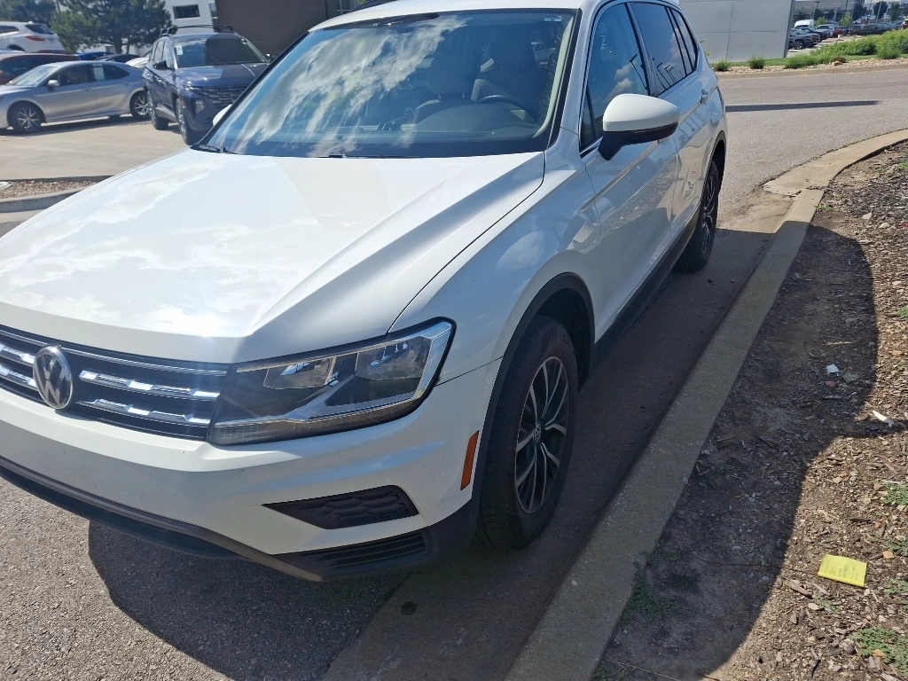 2021 Volkswagen Tiguan 2.0T SE 4Motion's photo