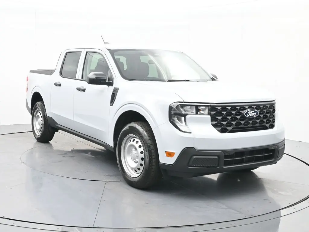 2025 Ford Maverick XL photo 3