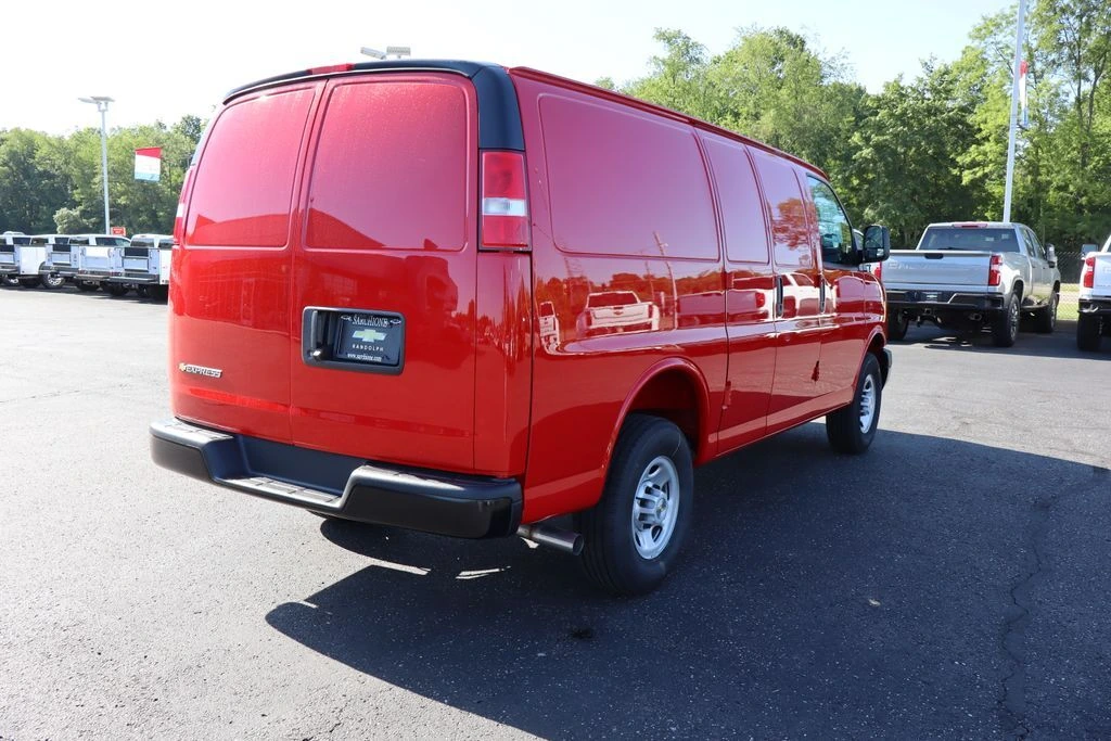 2026 Chevrolet Express Cargo Work Van - Photo 28