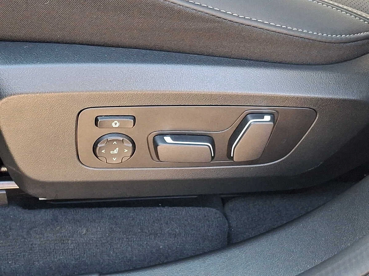 2026 BMW X3 30 - Photo 11