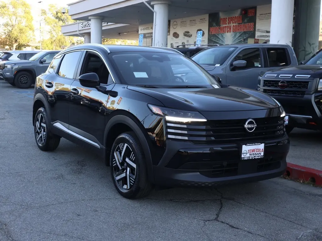 2026 Nissan KICKS SV's photo