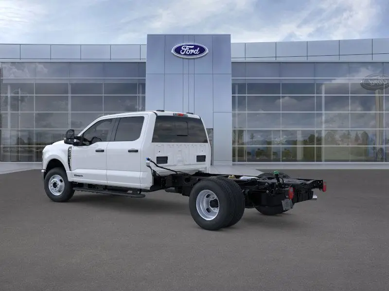 2025 Ford F-350 photo 5