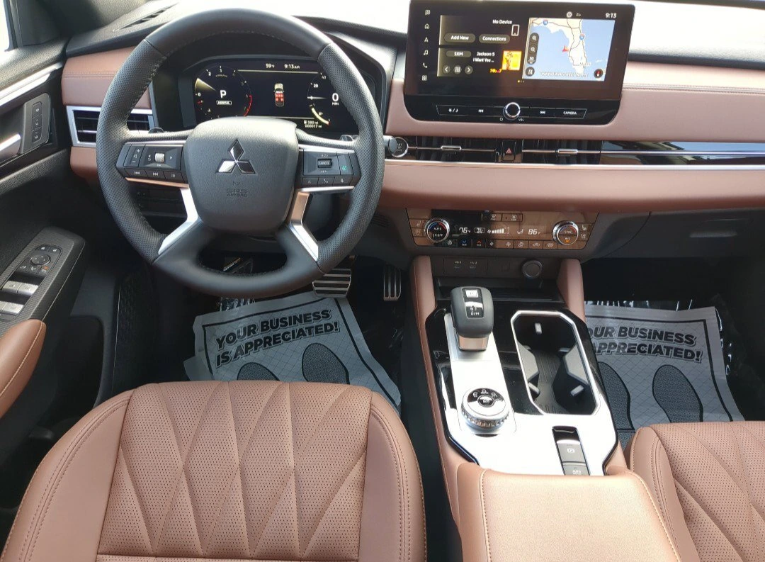 2026 Mitsubishi Outlander SEL - Photo 17