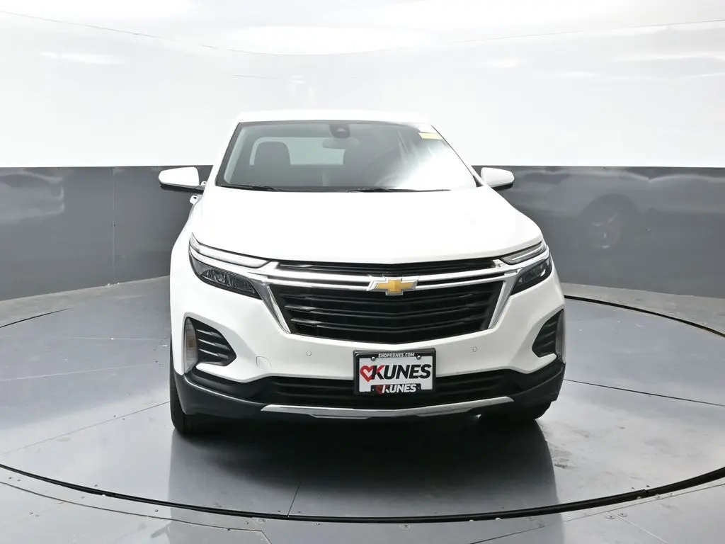 2024 Chevrolet Equinox LT photo 4