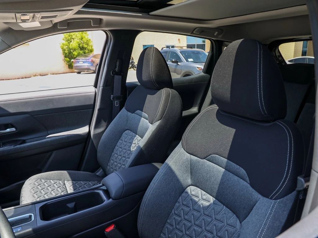 2026 Nissan KICKS SV - Photo 14