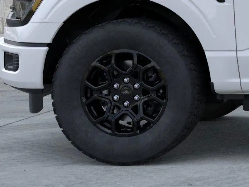 2025 Ford F-150 XLT photo 17