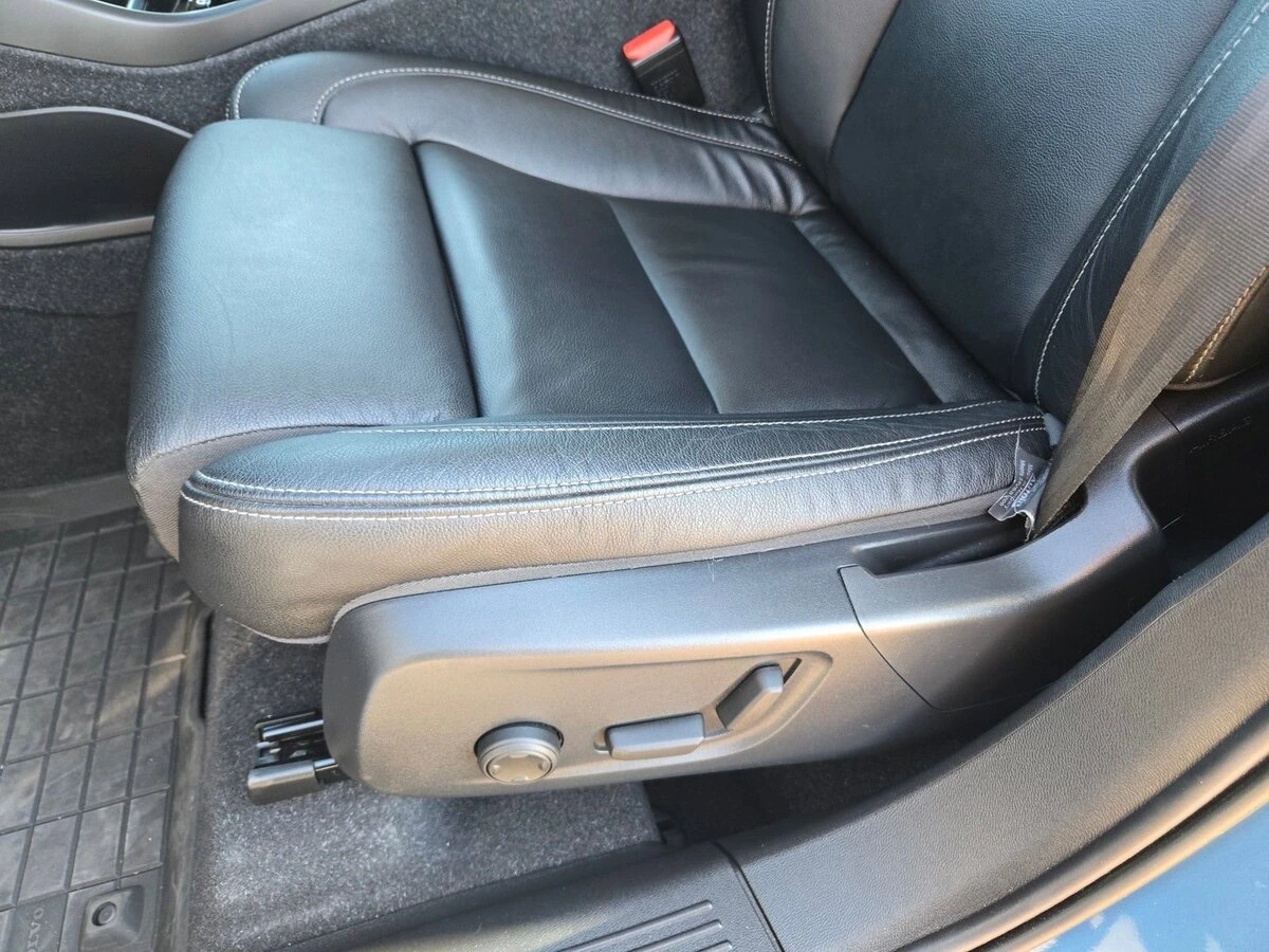 2023 Volvo - image 19