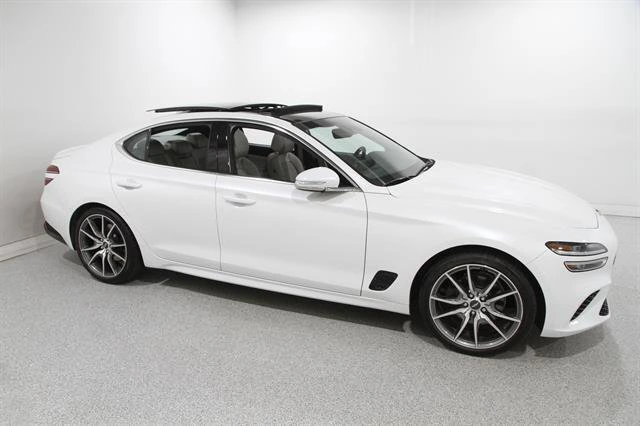 2022 Genesis G70 2.0T Standard AWD's photo