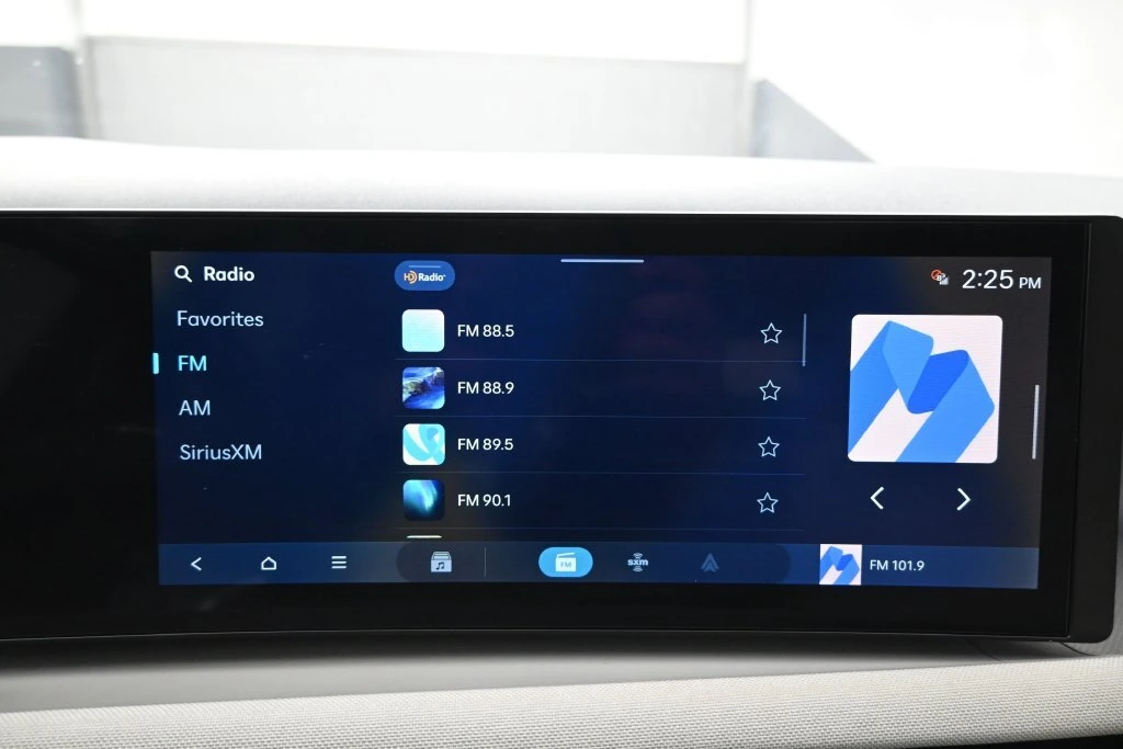 2025 Hyundai Tucson Limited - Photo 13