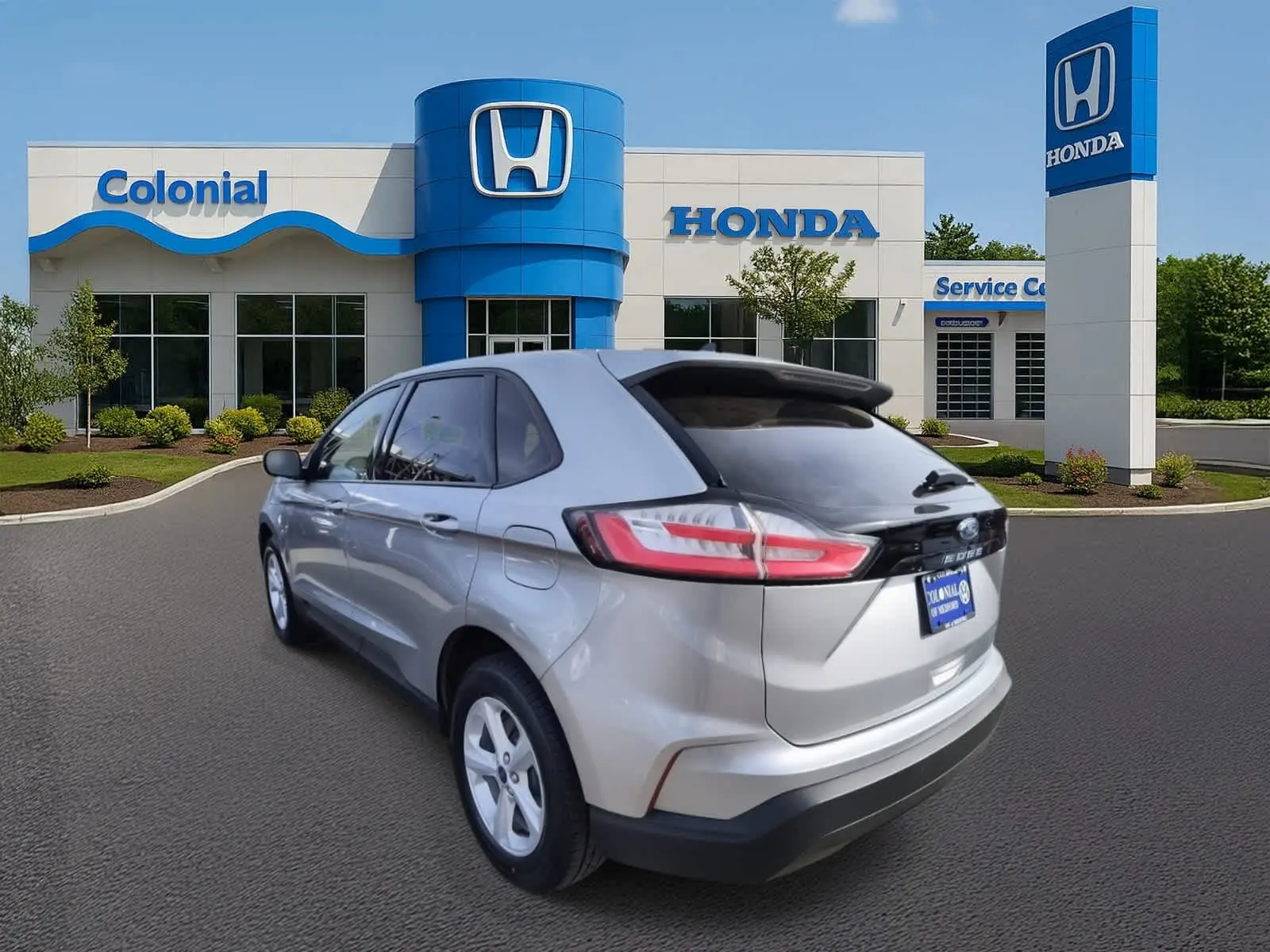 2022 Ford Edge SE photo 4