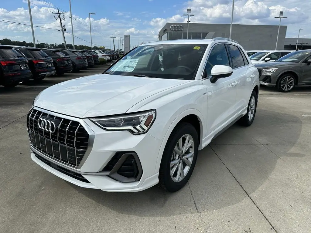 2025 Audi Q3 S Line Premium Plus's photo