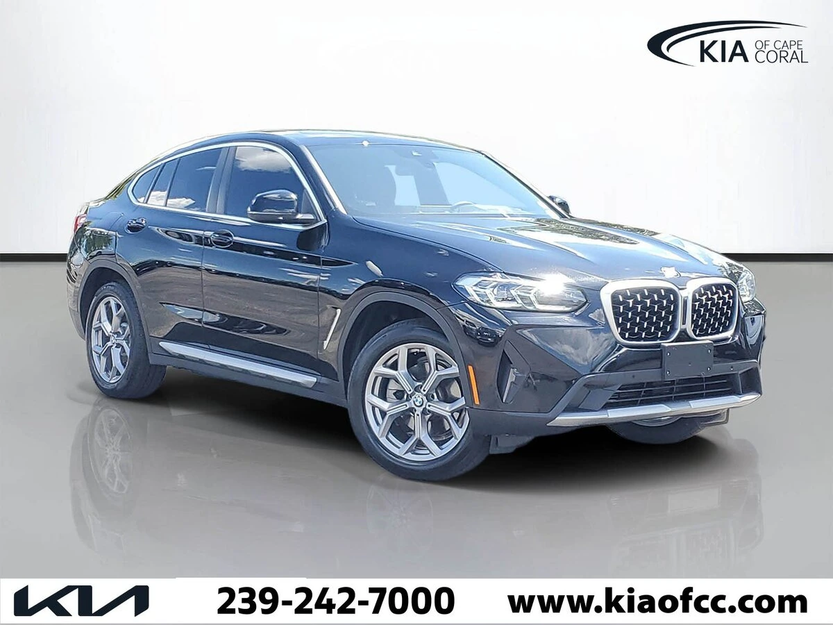 2025 BMW X4 xDrive30i's photo