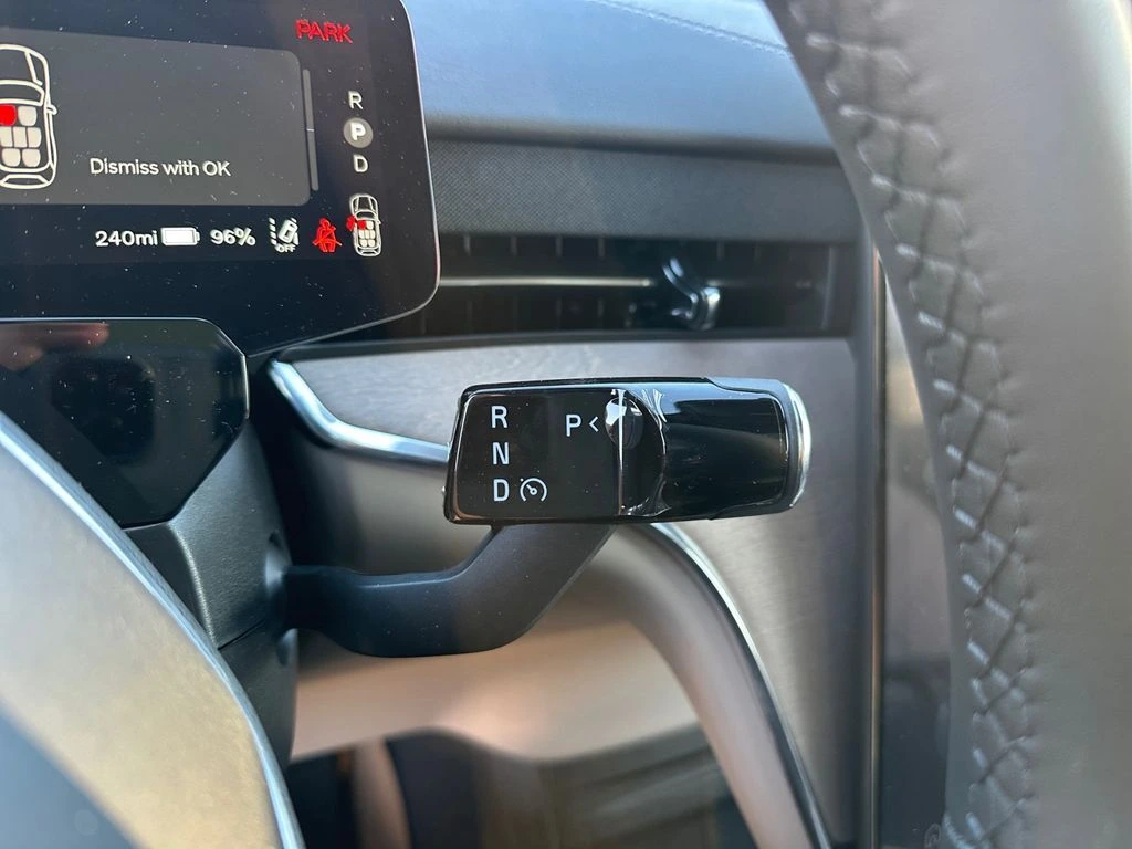 2026 Volvo - image 23