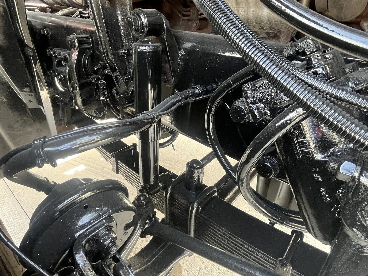 2017 Freightliner 114SD - image 14