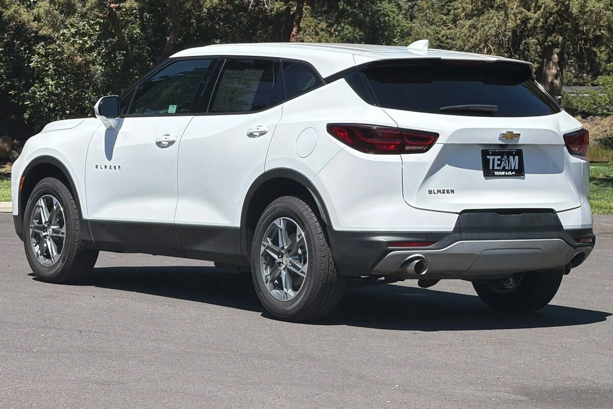 2025 Chevrolet Blazer 2LT - Photo 6