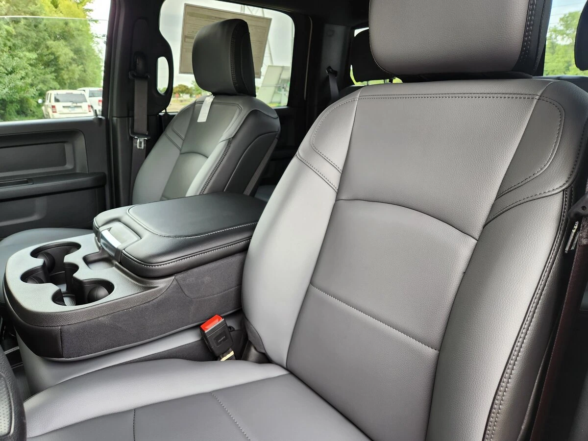 2025 RAM 2500 Tradesman - Photo 23