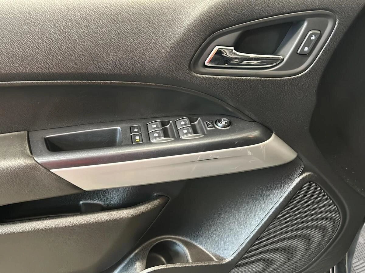 2021 Chevrolet Colorado ZR2 - Photo 7