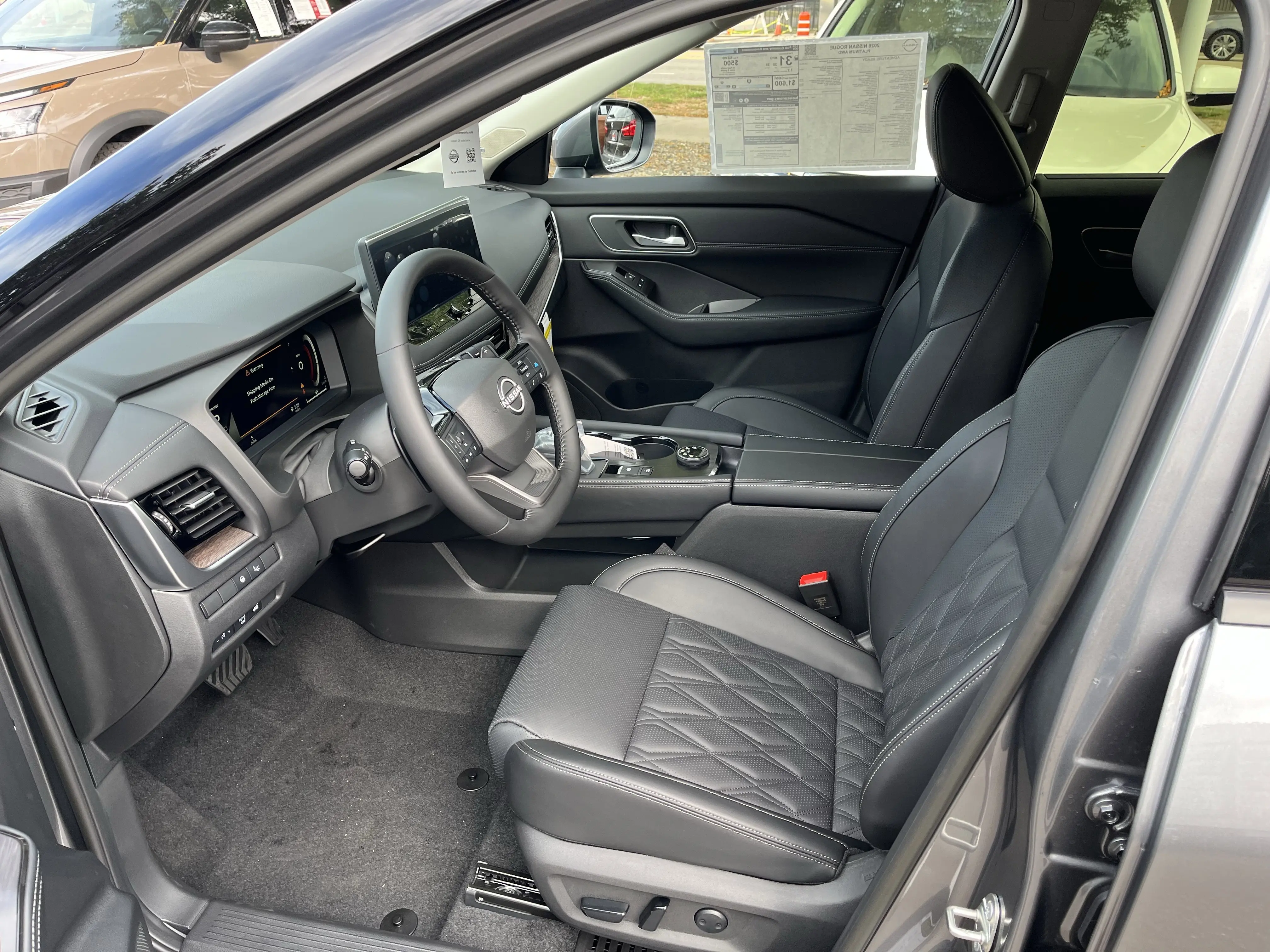 2026 Nissan Rogue Platinum photo 9
