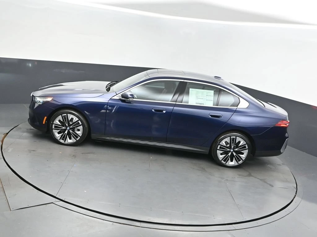 2026 BMW 5 Series 530i - Photo 32