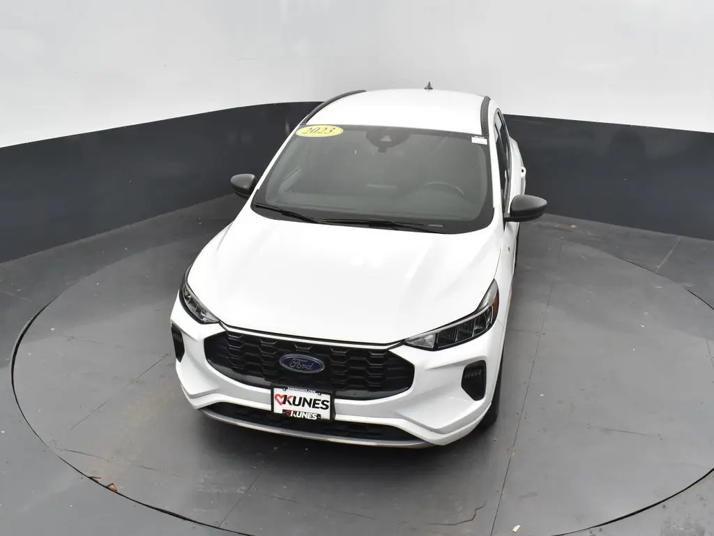 2023 Ford Escape ST-Line photo 35