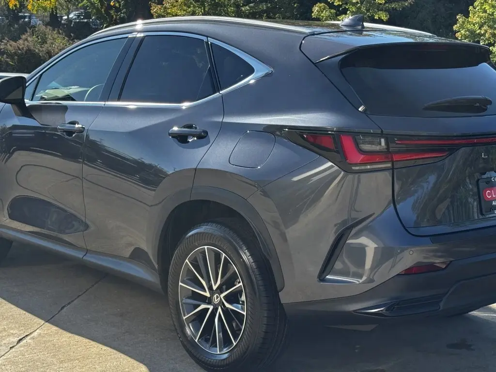 2026 Lexus NX 350 photo 3