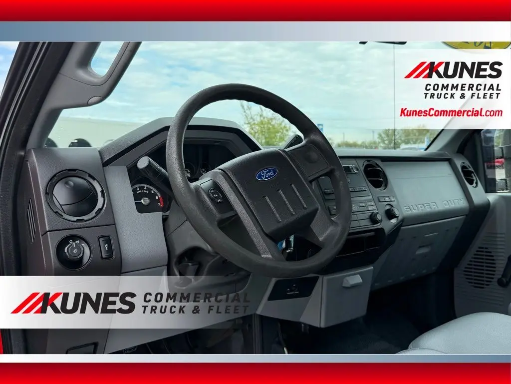 2016 Ford F-250 XLT photo 21