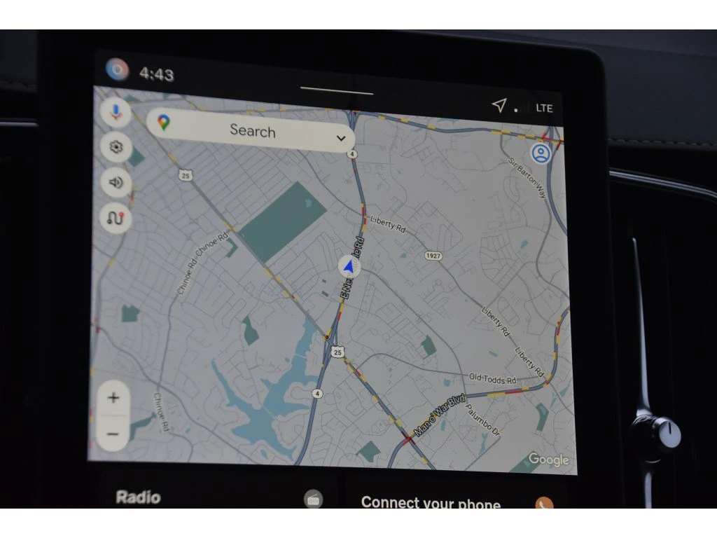 2026 Volvo - image 19