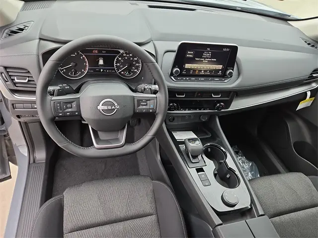 2026 Nissan Rogue SV photo 23