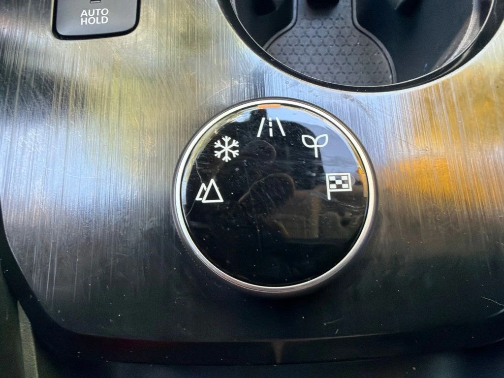 2024 Nissan Rogue SV - Photo 30