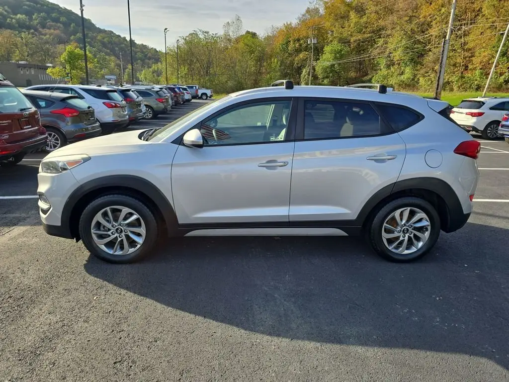 2018 Hyundai Tucson SEL photo 2
