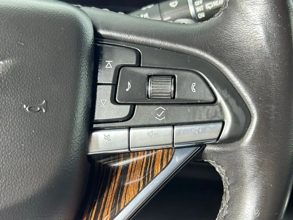 2022 Cadillac Escalade ESV Premium Luxury photo 25