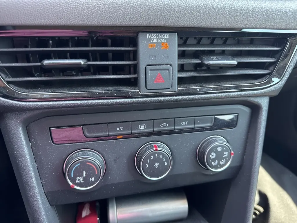2022 Volkswagen Taos S photo 19