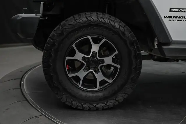 2015 Jeep Wrangler Unlimited Sport photo 8