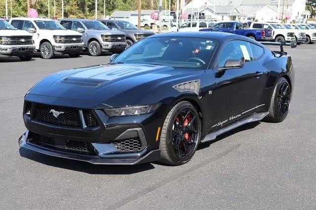 2025 Ford Mustang GT Premium photo 12