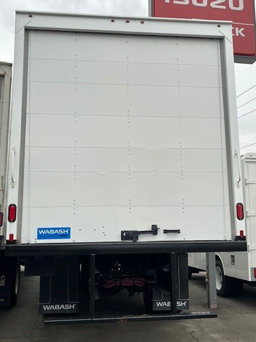 2025 International MV - image 3