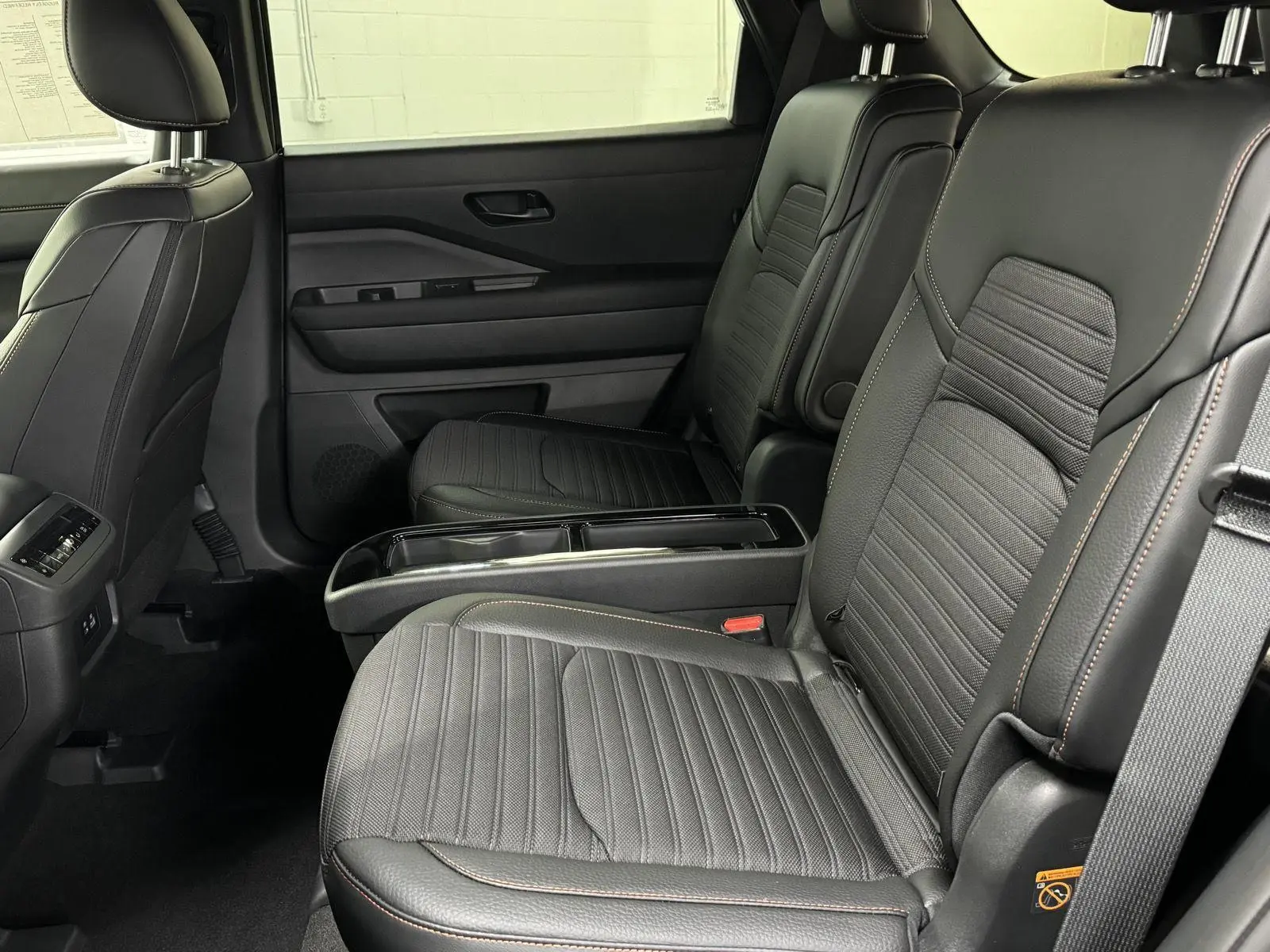 2025 Nissan Pathfinder Rock Creek photo 10