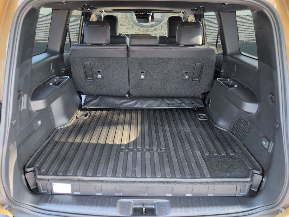 2025 Toyota Land Cruiser Base - Photo 20